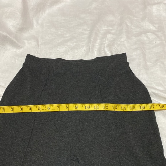 Used NY&CO a nice pair of sweatpants. 🤍 - Picture 7 of 11